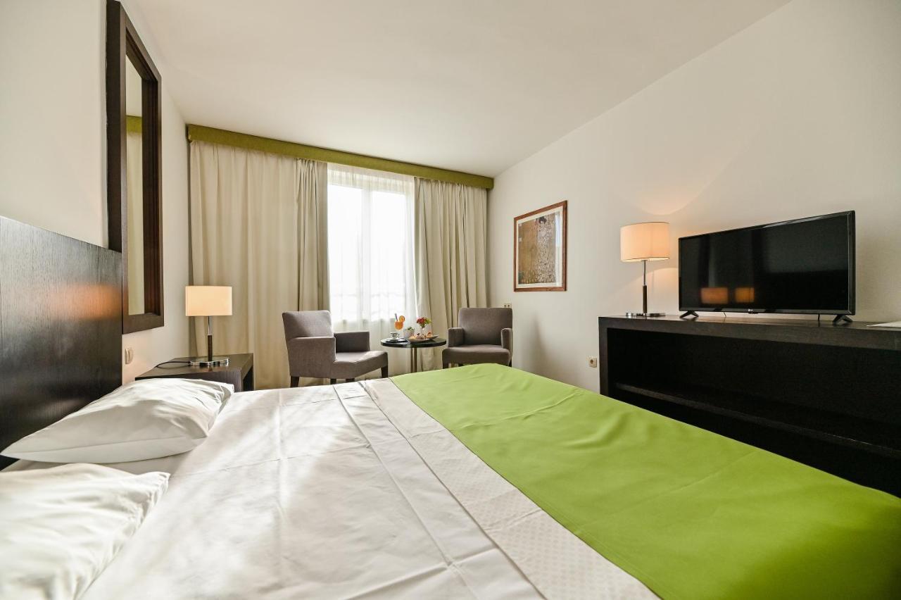Hotel International Ραμπ Εξωτερικό φωτογραφία