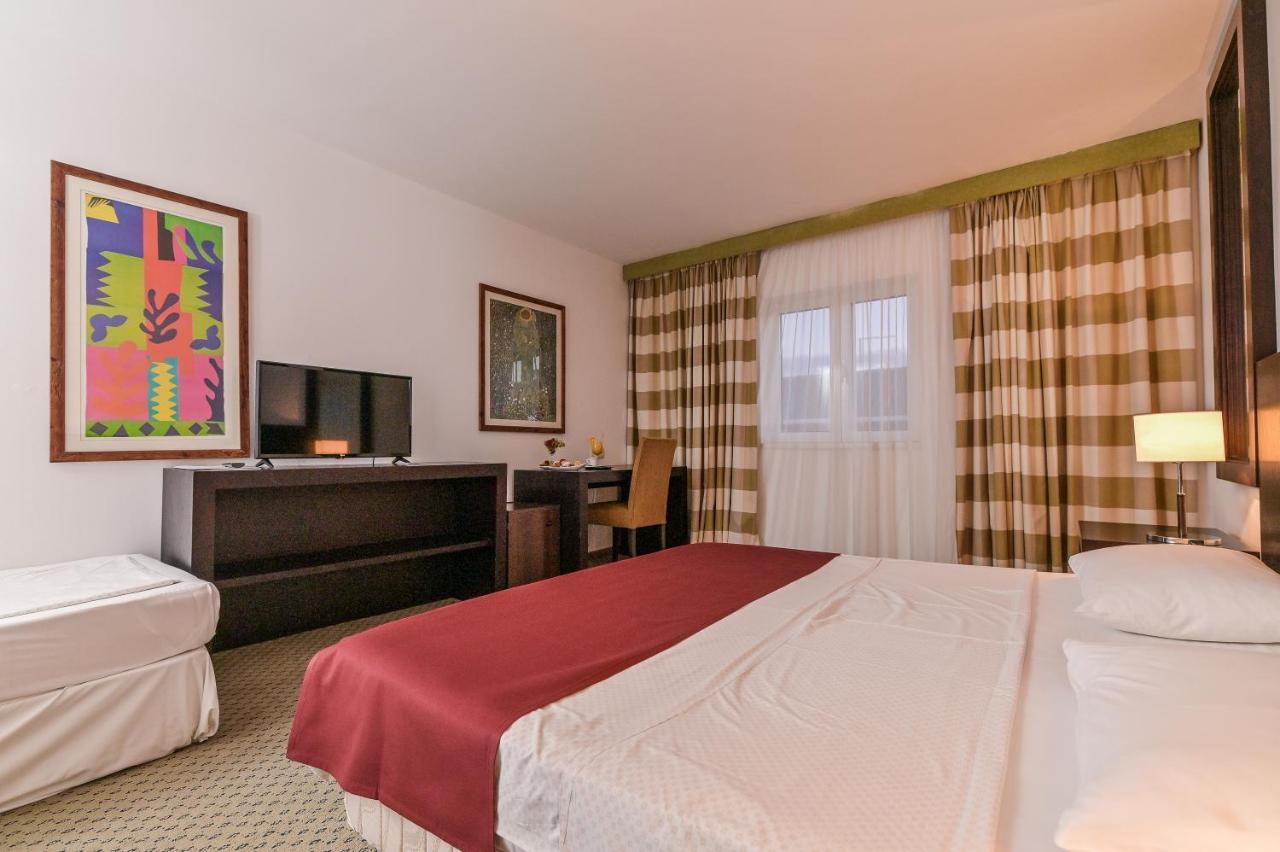 Hotel International Ραμπ Εξωτερικό φωτογραφία