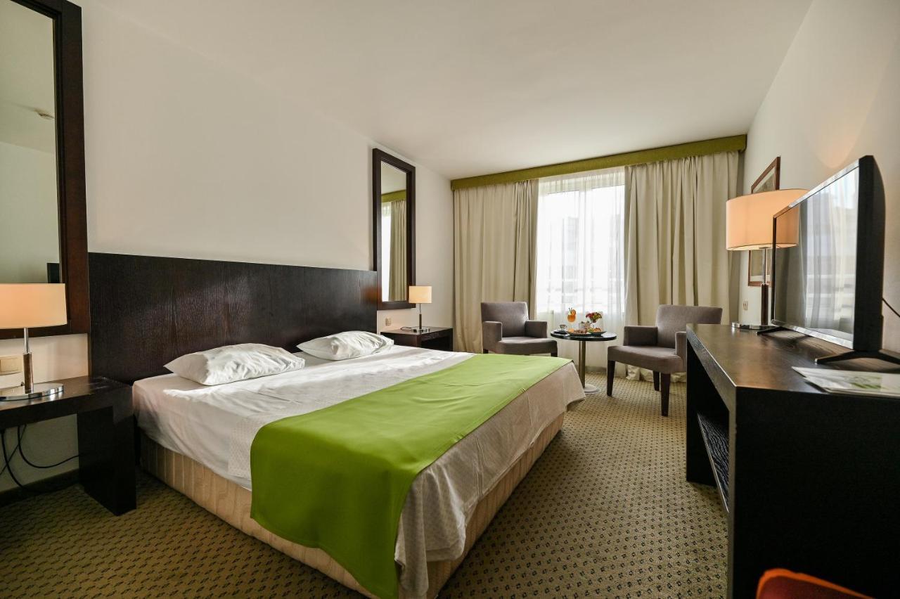 Hotel International Ραμπ Εξωτερικό φωτογραφία