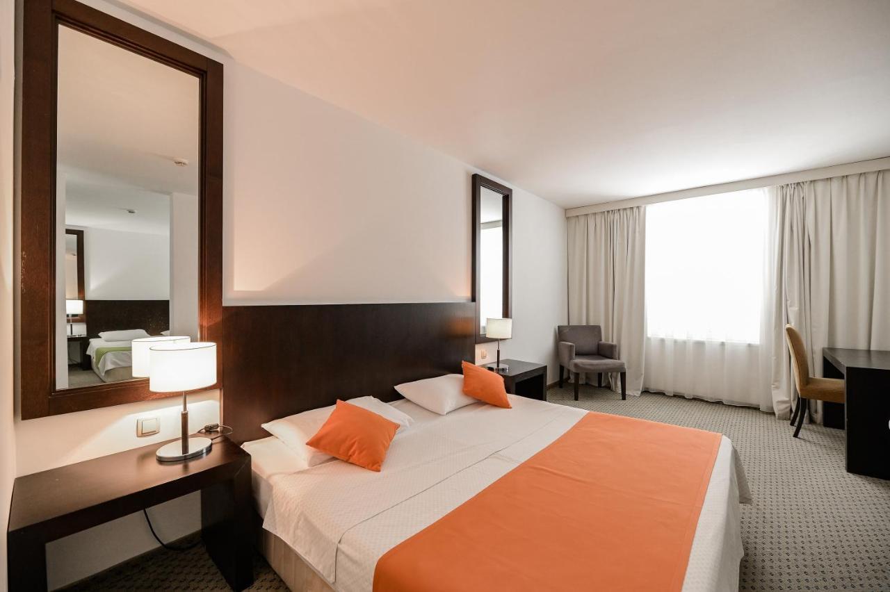 Hotel International Ραμπ Εξωτερικό φωτογραφία