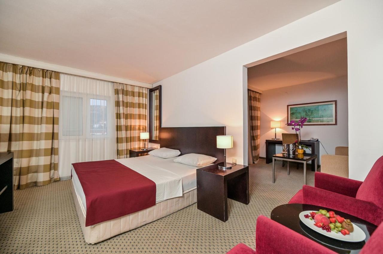 Hotel International Ραμπ Εξωτερικό φωτογραφία